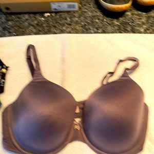 Body by Victoria Demi lined bra 38 DD